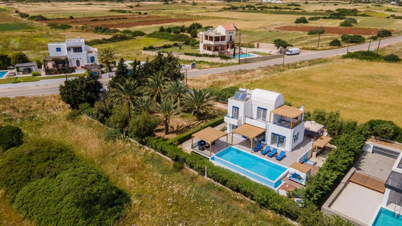 White Blue Villa Lakhania Luaran gambar